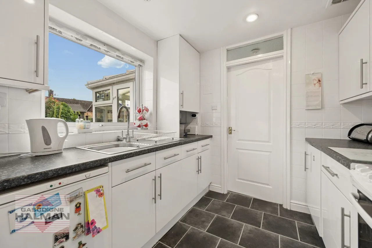 Hallwood Road, Wilmslow, photo 9