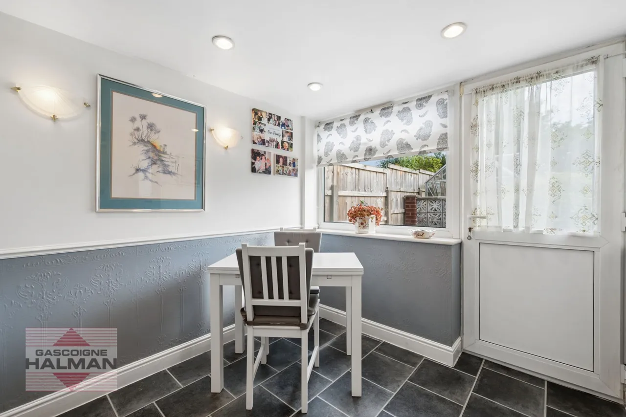 Hallwood Road, Wilmslow, photo 11