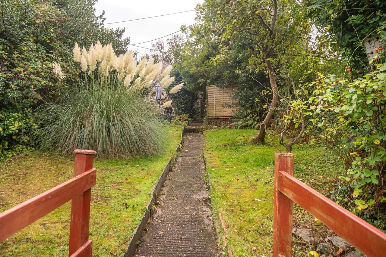 Clynnogfawr, Caernarfon, LL54, photo 8
