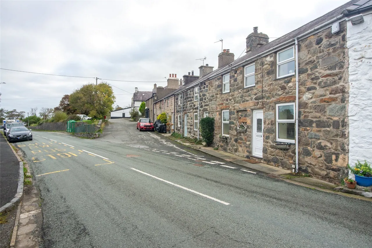 Clynnogfawr, Caernarfon, LL54, photo 22