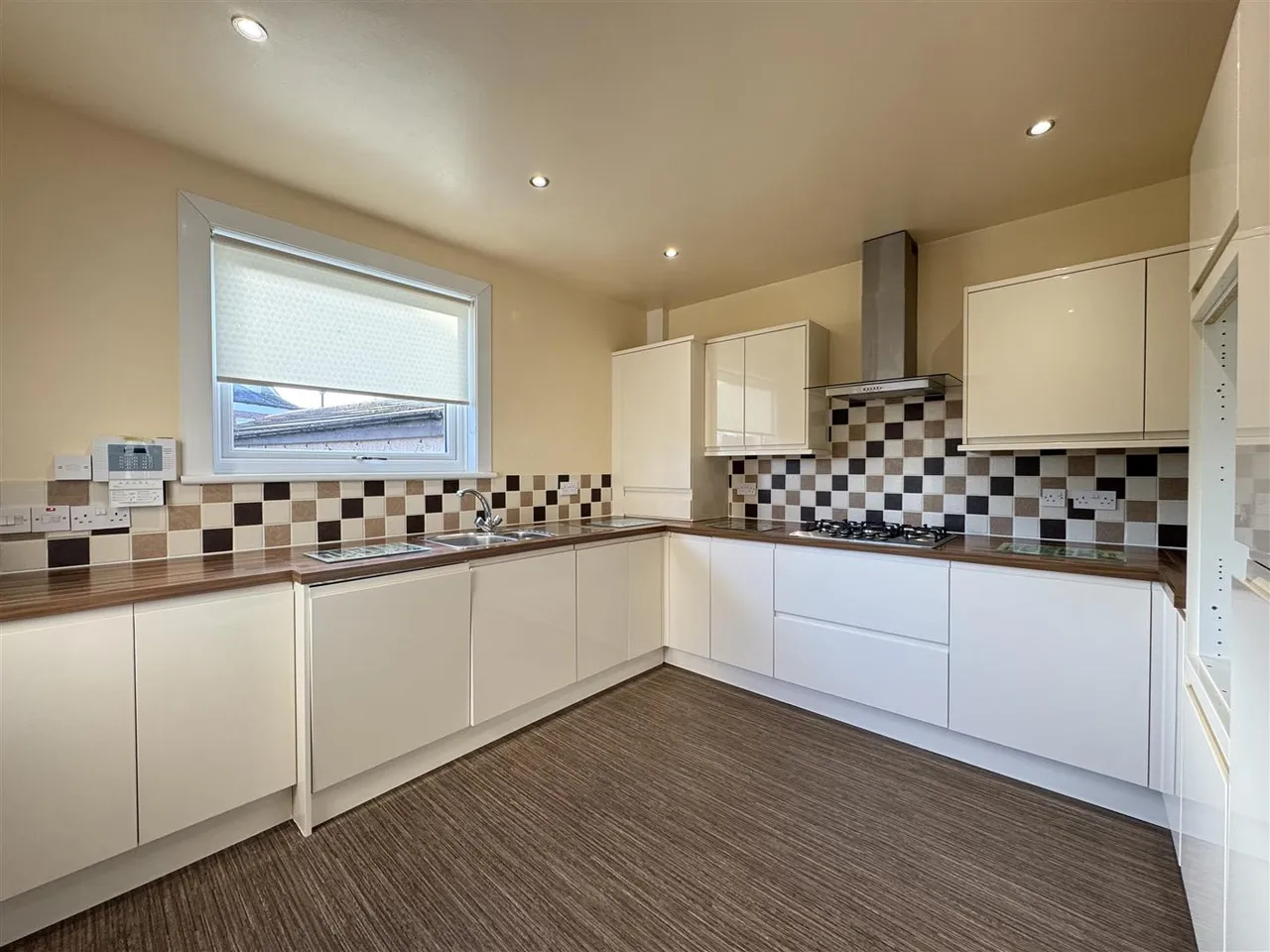 Clyde Avenue, Ferniegair, Hamilton, Lanarkshire, ML3 7TY, photo 4