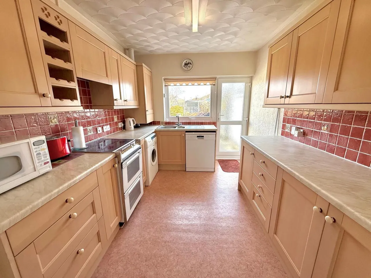 Wigmore Avenue, Swindon, Wiltshire, SN3 1ET, photo 4