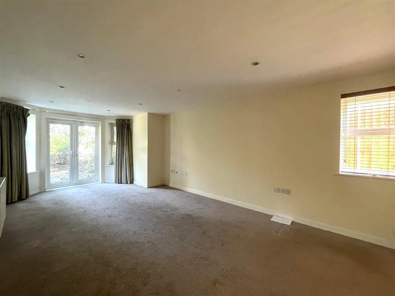 Pembroke Road, Ruislip, photo 3