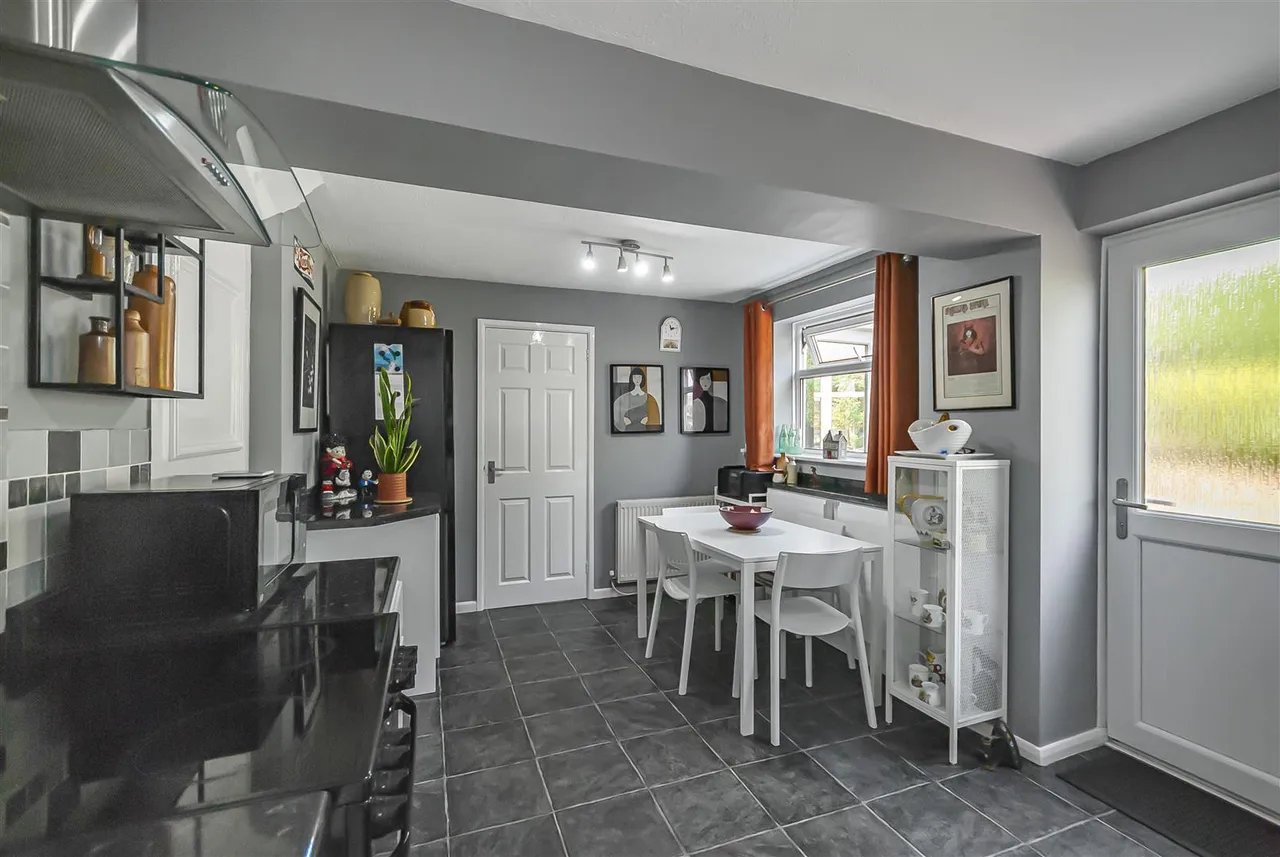 Raylees, Ramsbottom, Bury, BL0 9HW, photo 11