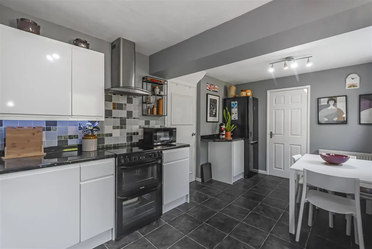 Raylees, Ramsbottom, Bury, BL0 9HW, photo 10