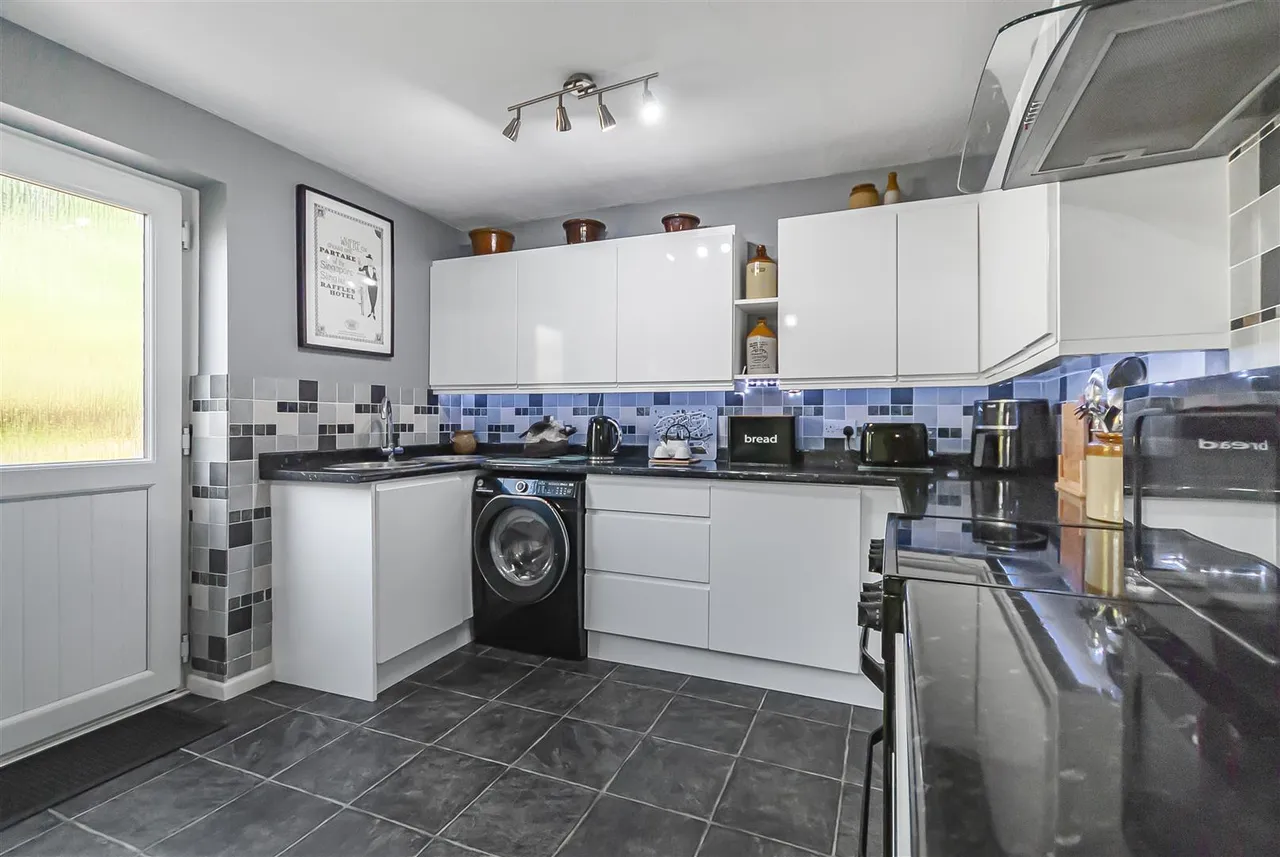 Raylees, Ramsbottom, Bury, BL0 9HW, photo 9