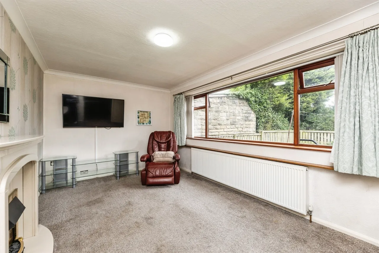 Hembrigg Gardens, Morley, Leeds, photo 4