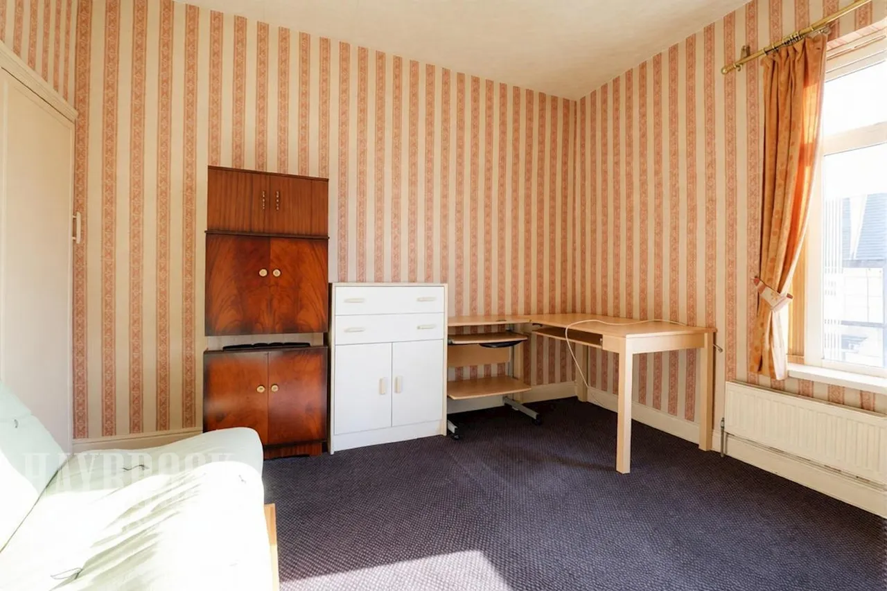 Firth Park Crescent, Sheffield, photo 9