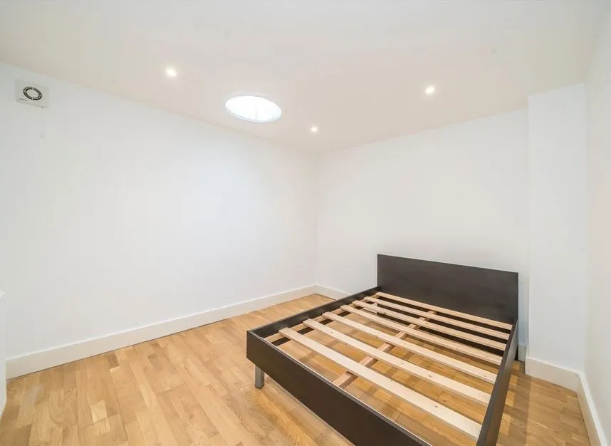 Canfield Place, South Hampstead, NW6, photo 4