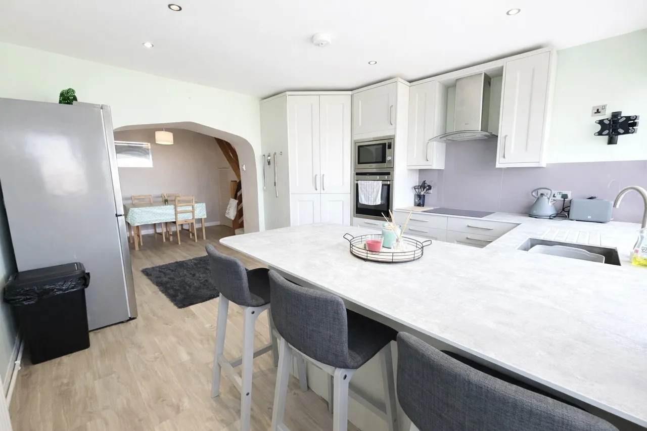 Pill Road, Milford Haven, SA73, photo 4
