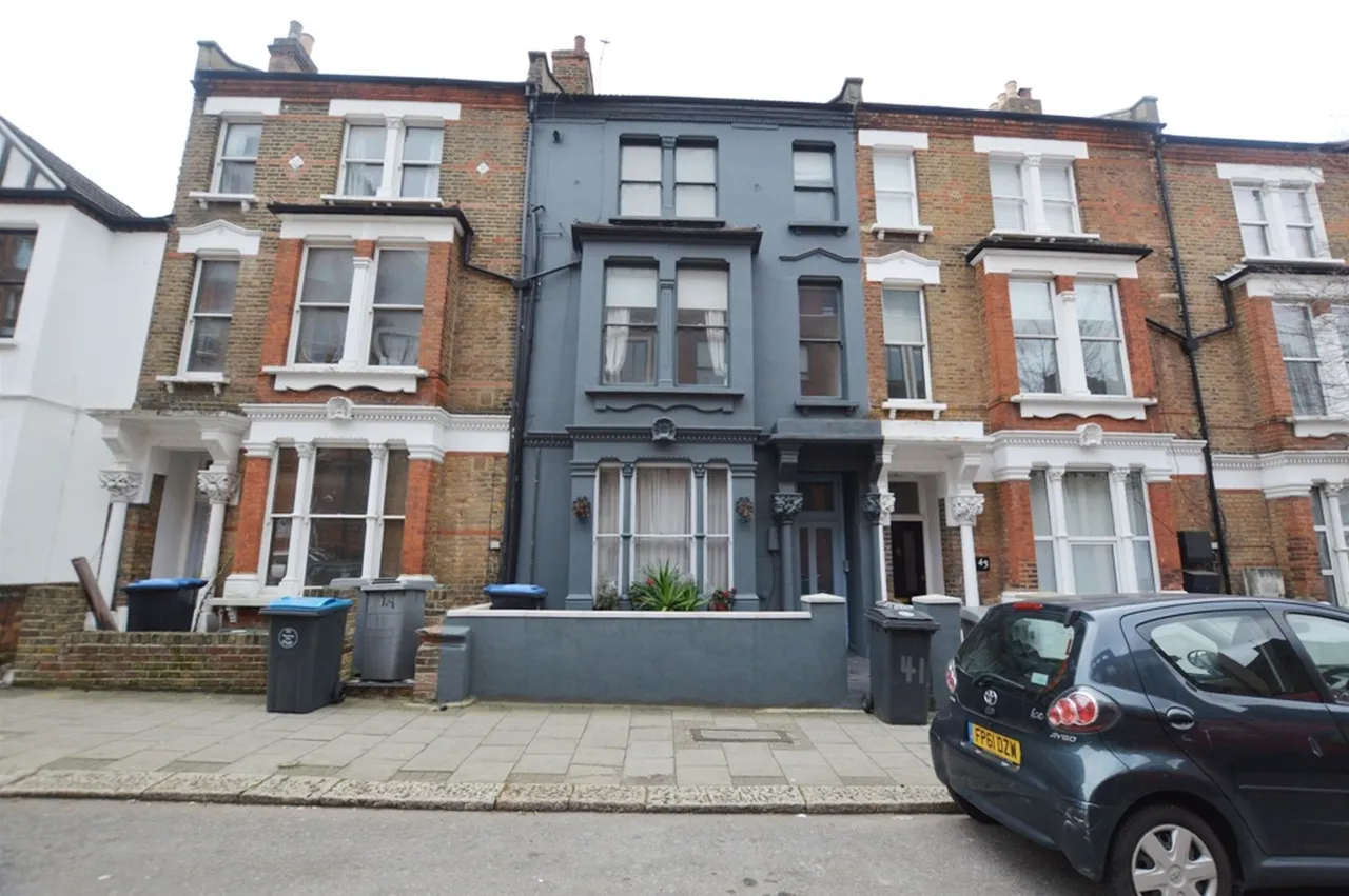Glengall Road, Kilburn, NW6, photo 2