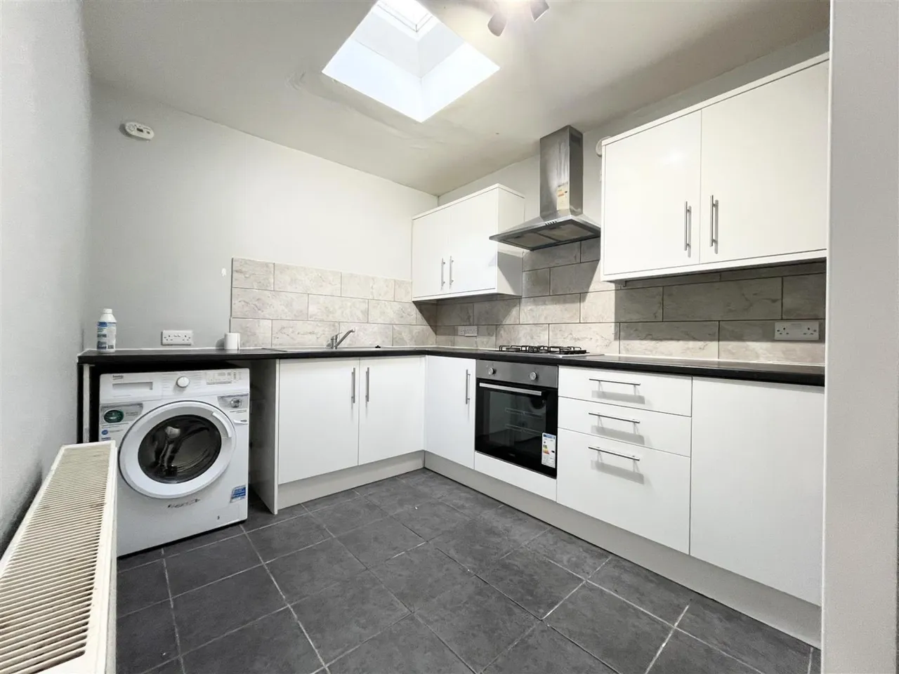 2 bed flat to rent, Turners Hill, Cheshunt