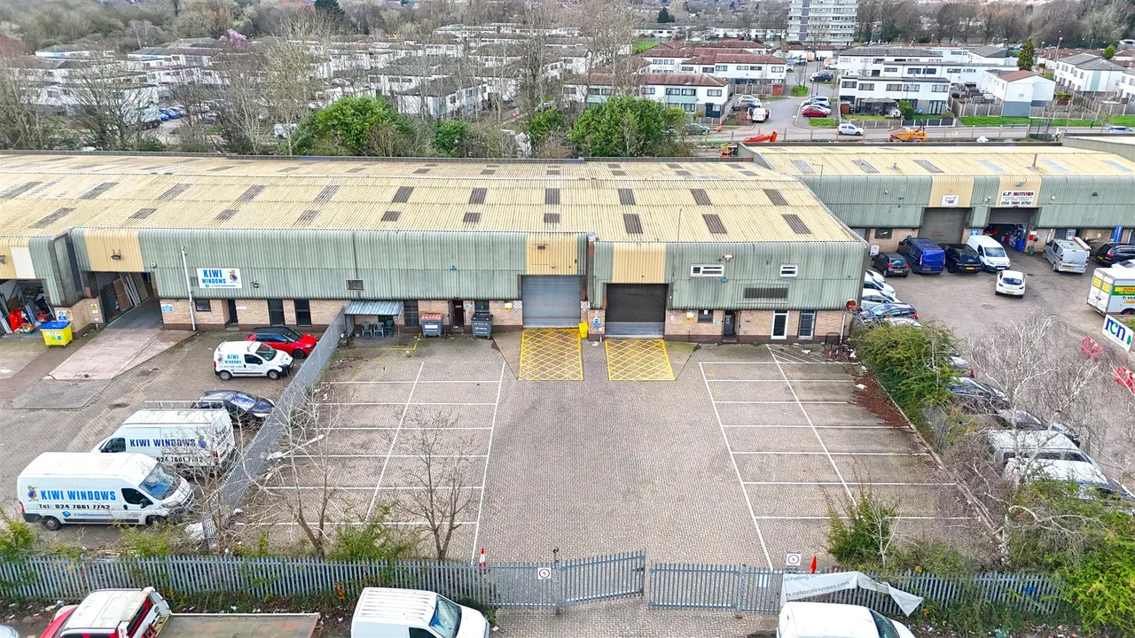 light industrial to rent — Henley Road, Coventry