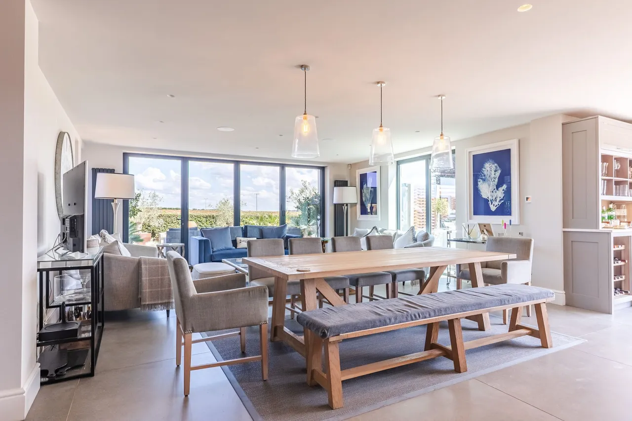 Large Family Home with Incredible Fie, photo 6