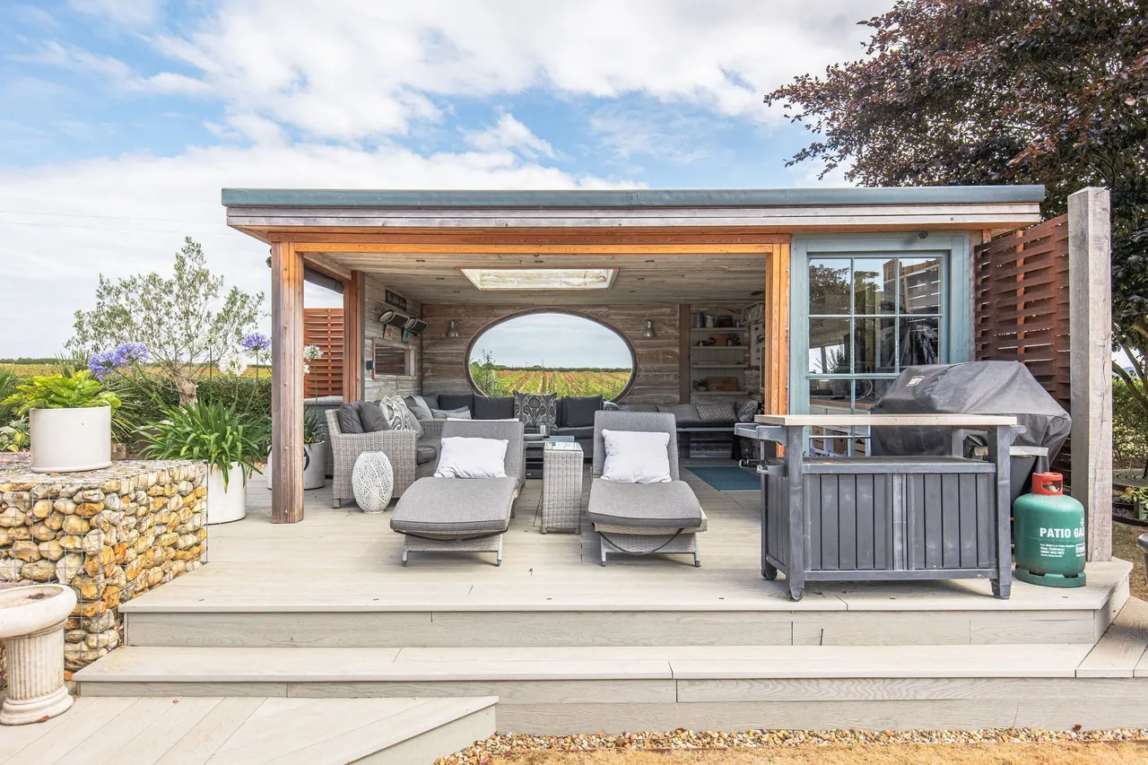 Large Family Home with Incredible Fie, photo 23