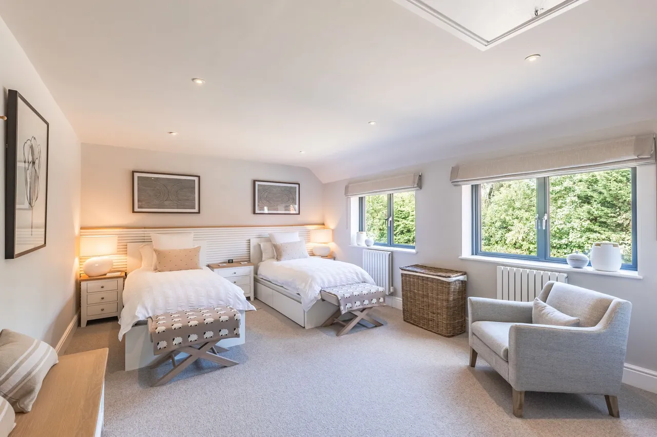 Large Family Home with Incredible Fie, photo 17