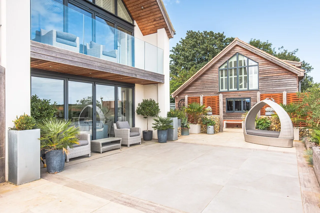 Large Family Home with Incredible Fie, photo 20