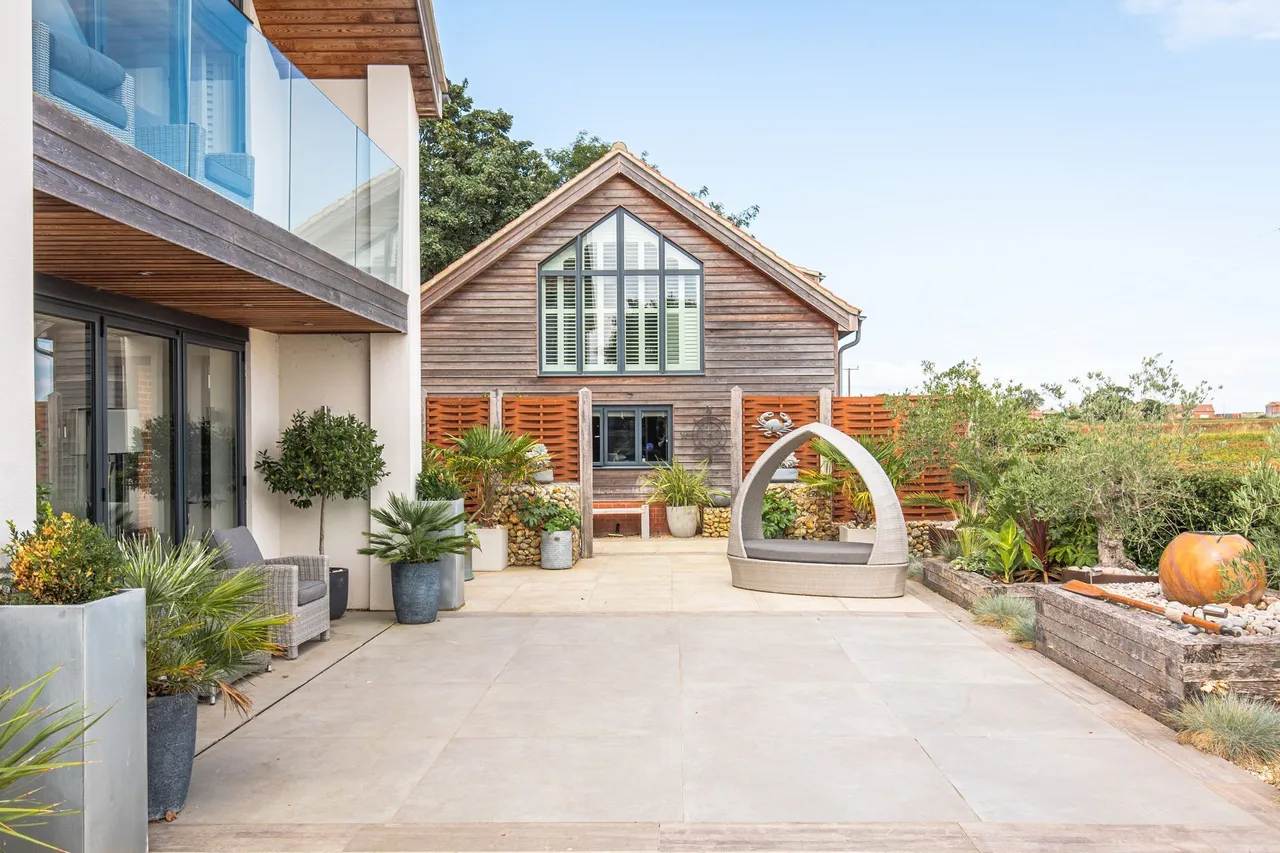 Large Family Home with Incredible Fie, photo 21