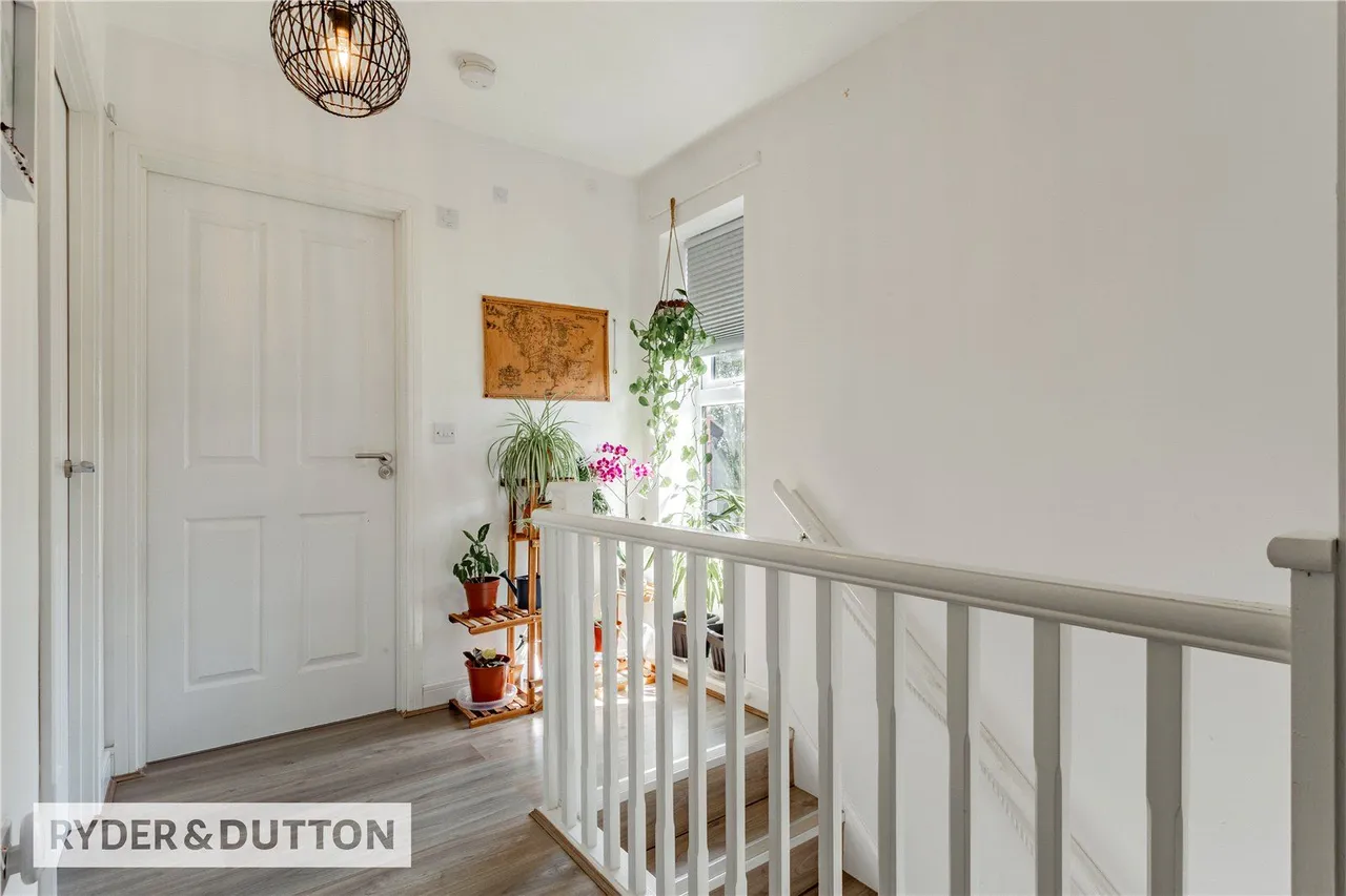 Kersal Drive, Middleton, M24, photo 16
