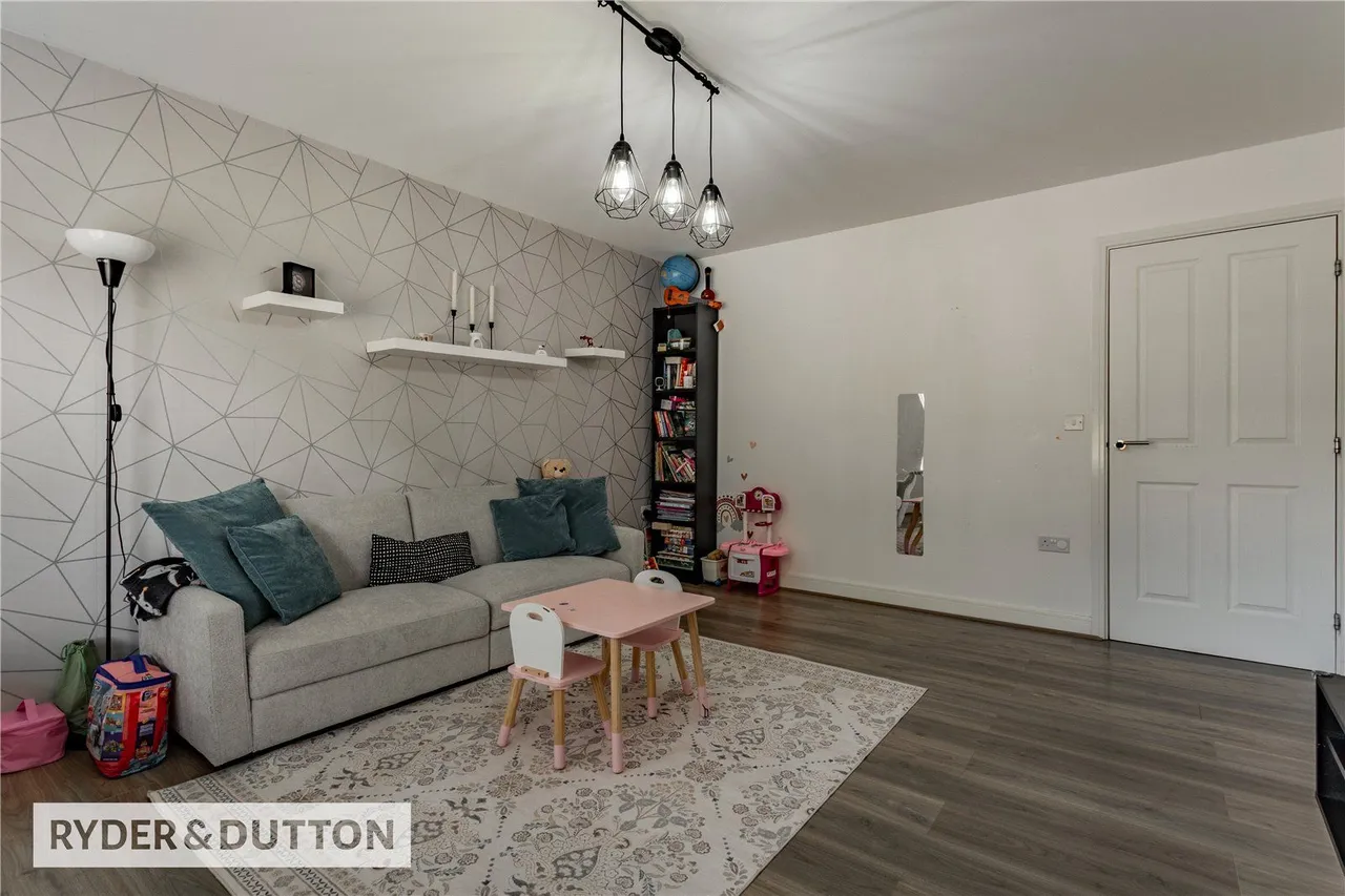 Kersal Drive, Middleton, M24, photo 10