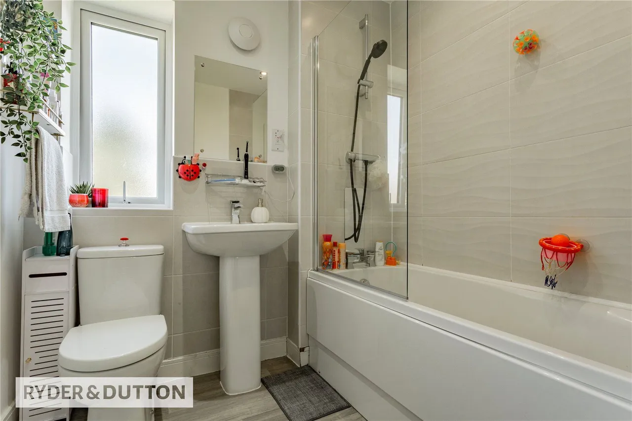 Kersal Drive, Middleton, M24, photo 13
