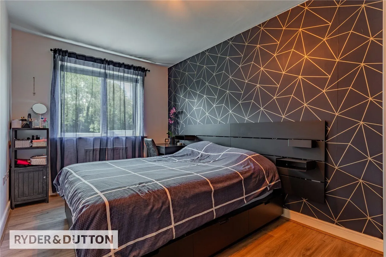 Kersal Drive, Middleton, M24, photo 11