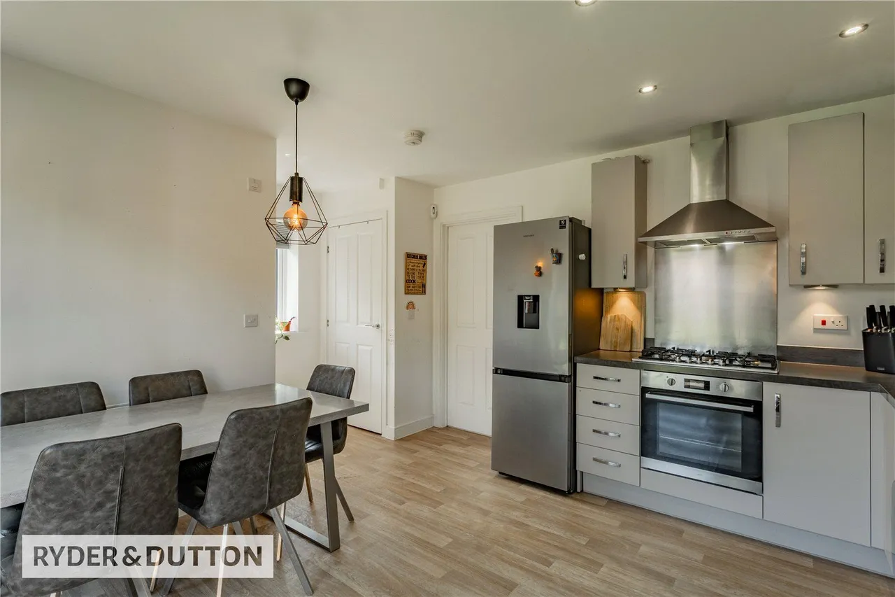 Kersal Drive, Middleton, M24, photo 4