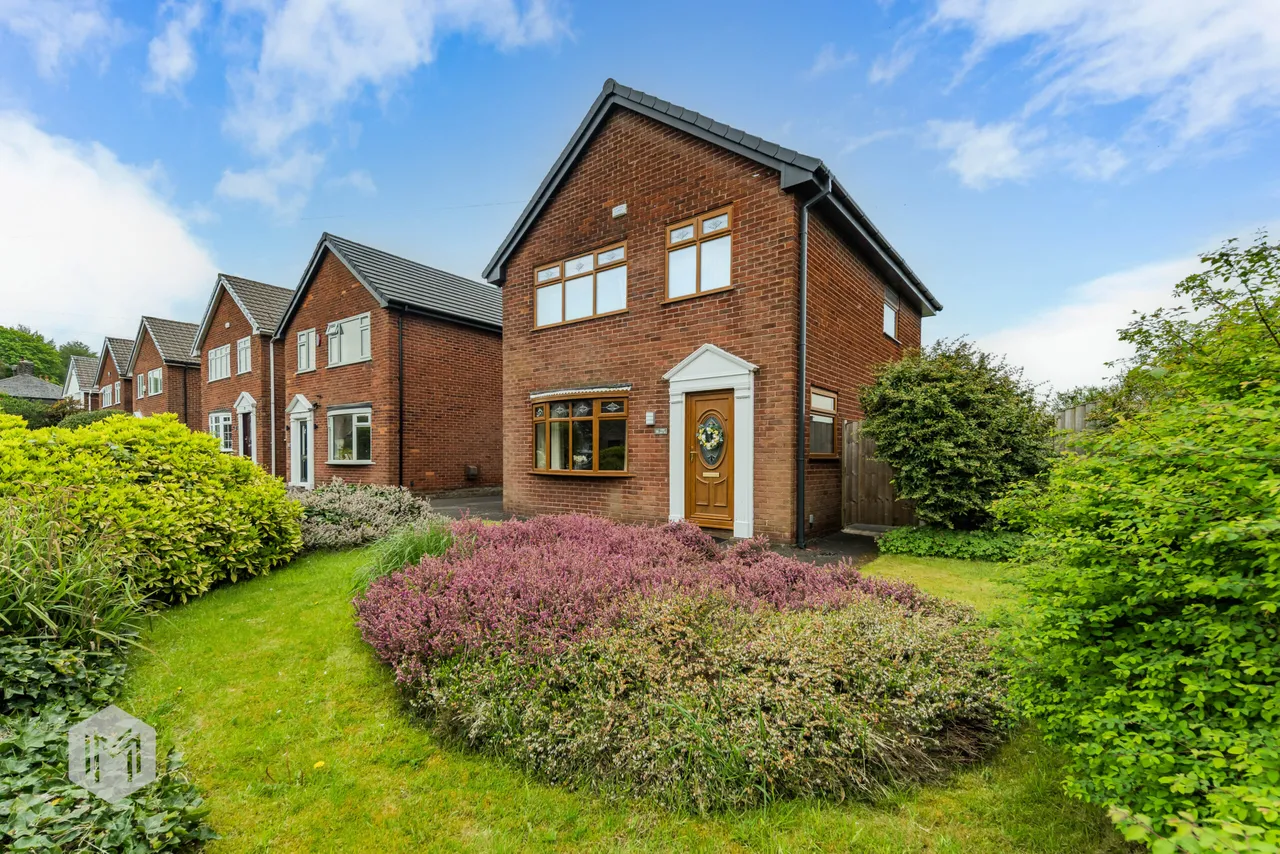 3 bed house for sale — Arnold Road, Egerton, Bolton, BL7 9HL