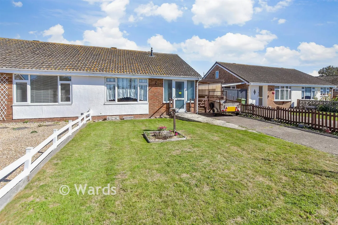 2 bed house for sale, Elm Road, St Mary's Bay, TN29