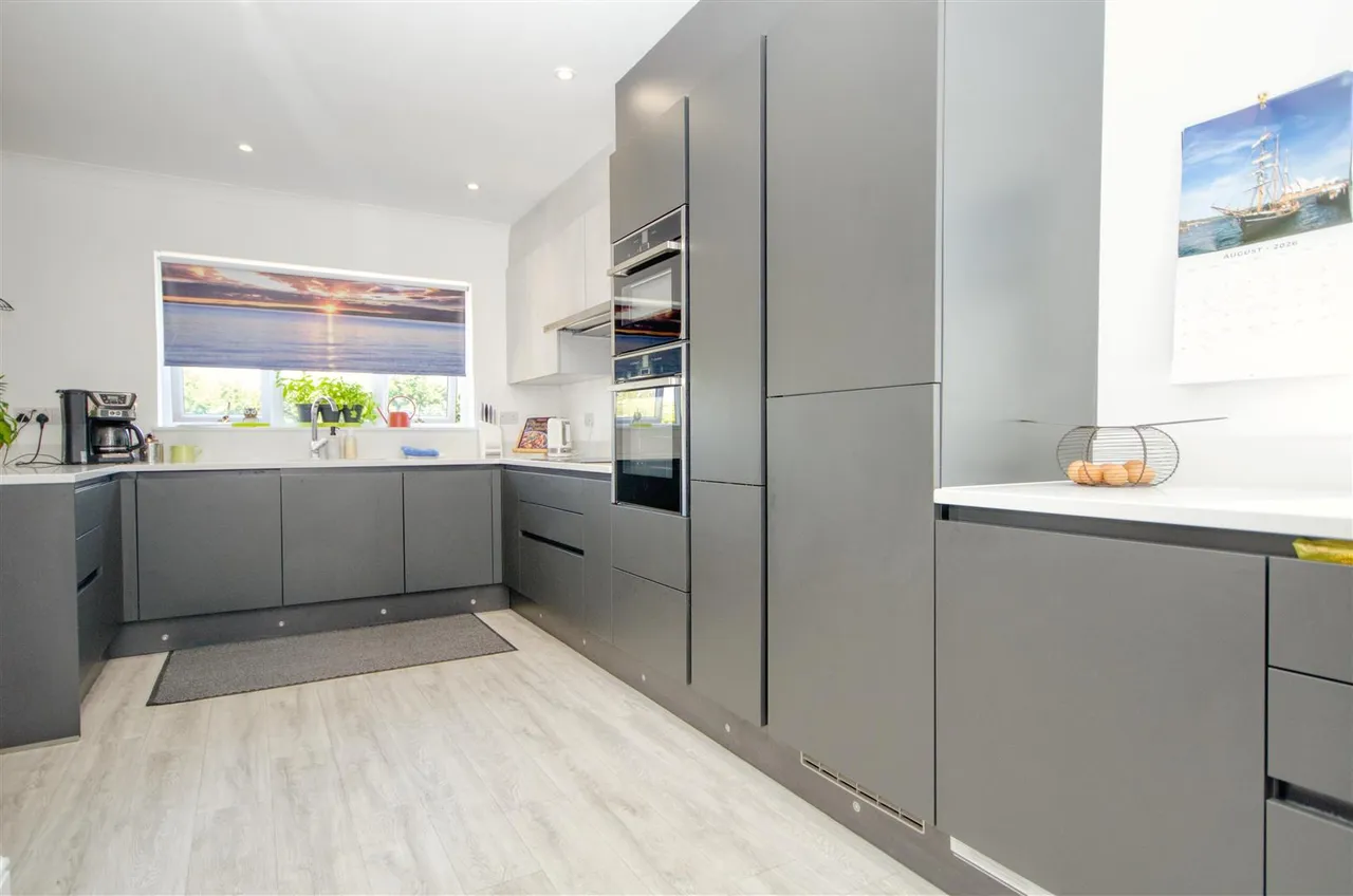 Kenilworth Gardens, West End, Southampton, SO30 3RE, photo 5
