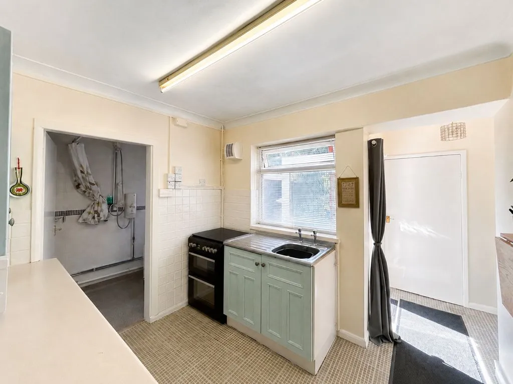 Hewitt Street, Darlaston, WS10, photo 6