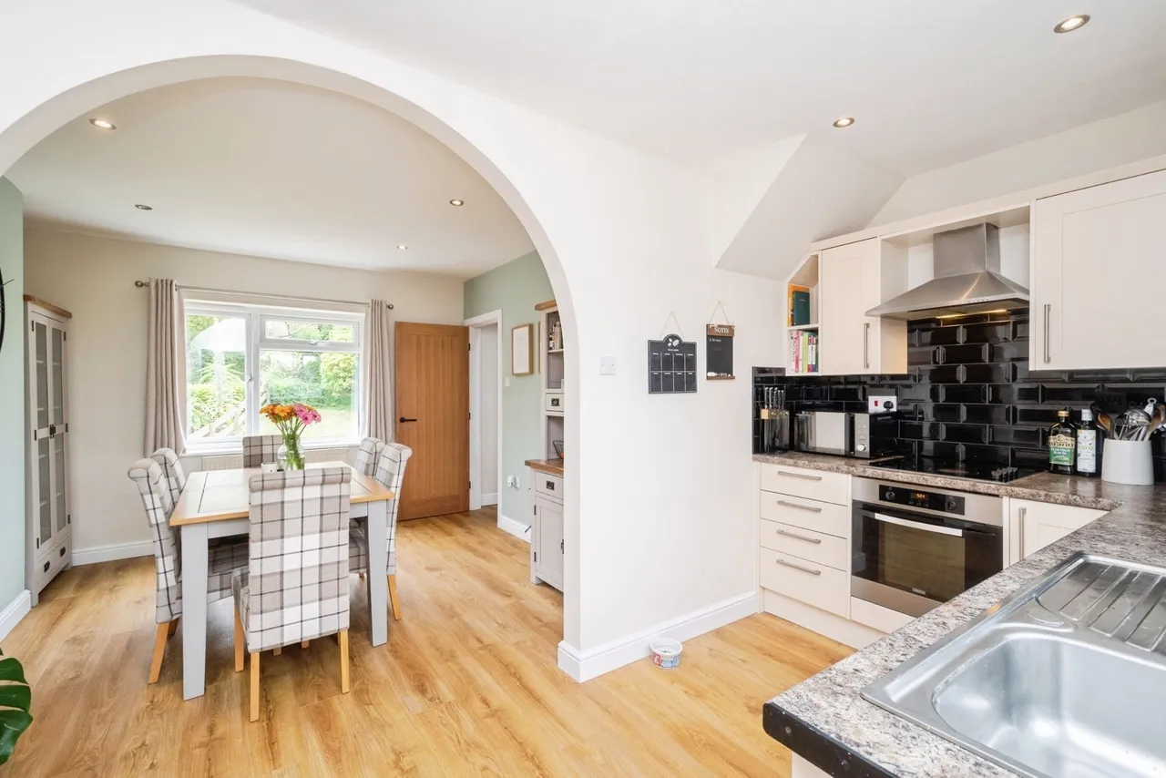 Bromfield Crescent, Truro, TR2, photo 10