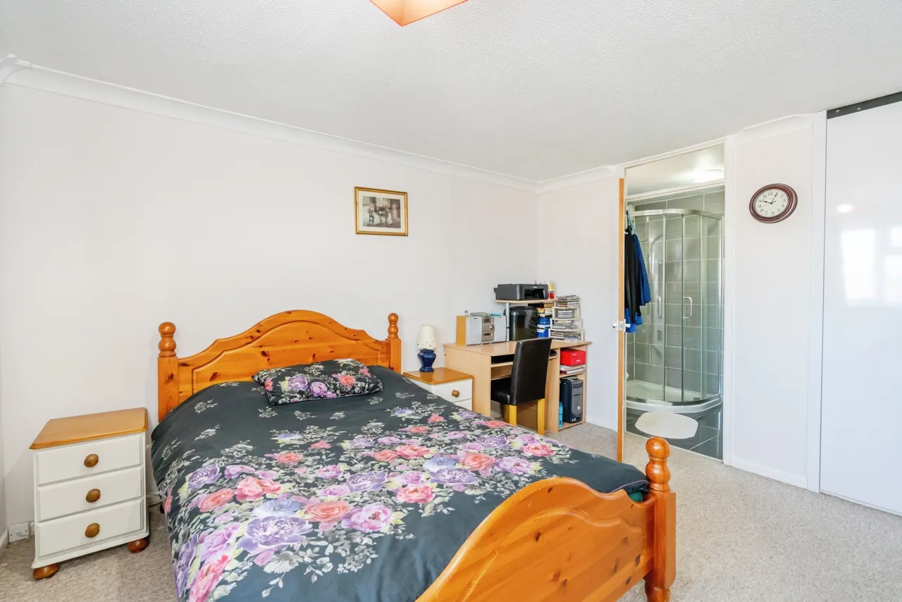 Marlborough Close, Chichester, PO19, photo 10
