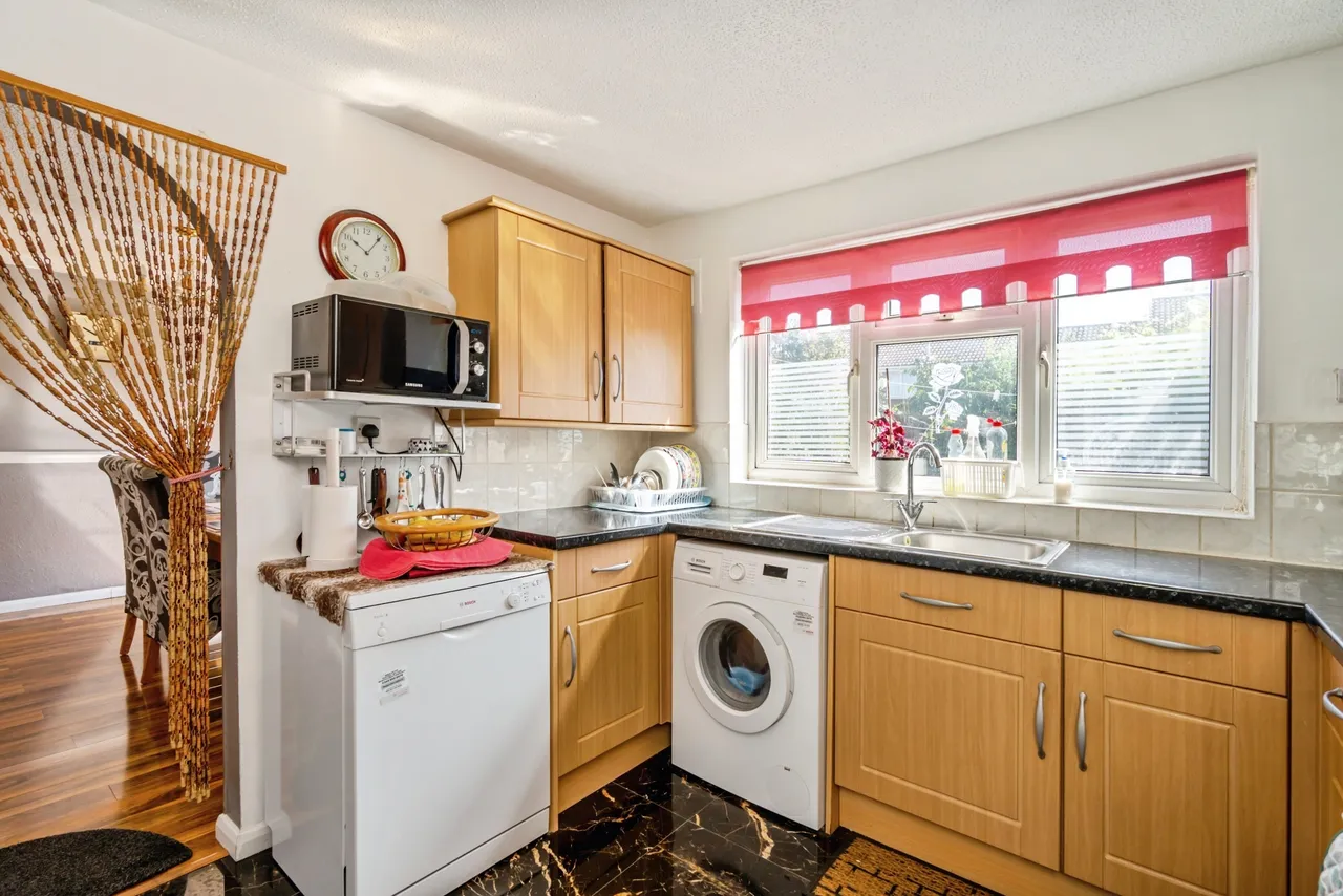 Marlborough Close, Chichester, PO19, photo 5