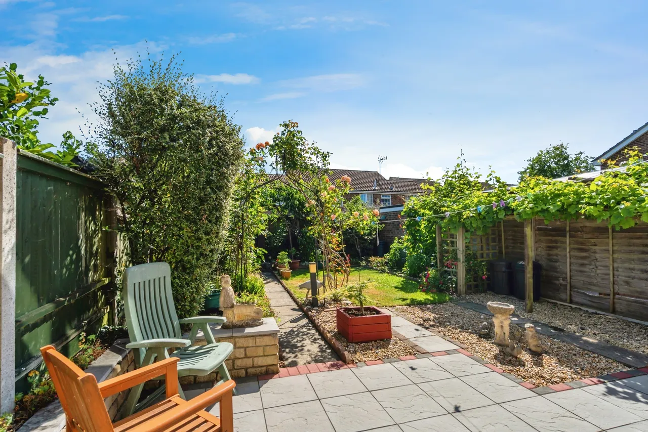 Marlborough Close, Chichester, PO19, photo 4