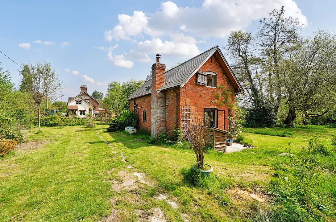 House with Annexe and Land, Adleymoor, Craven Arms, photo 41