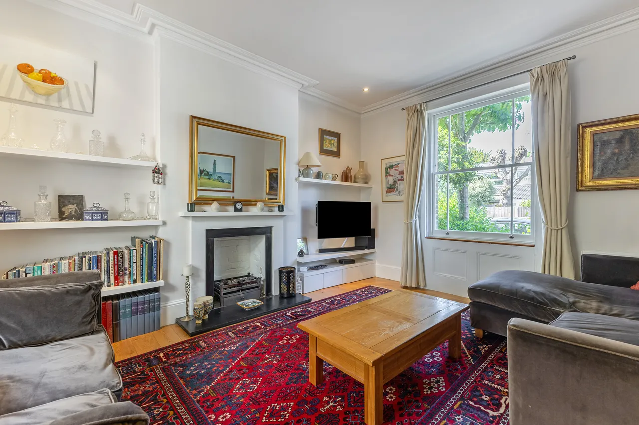 Adelaide Road, Teddington, TW11, photo 2