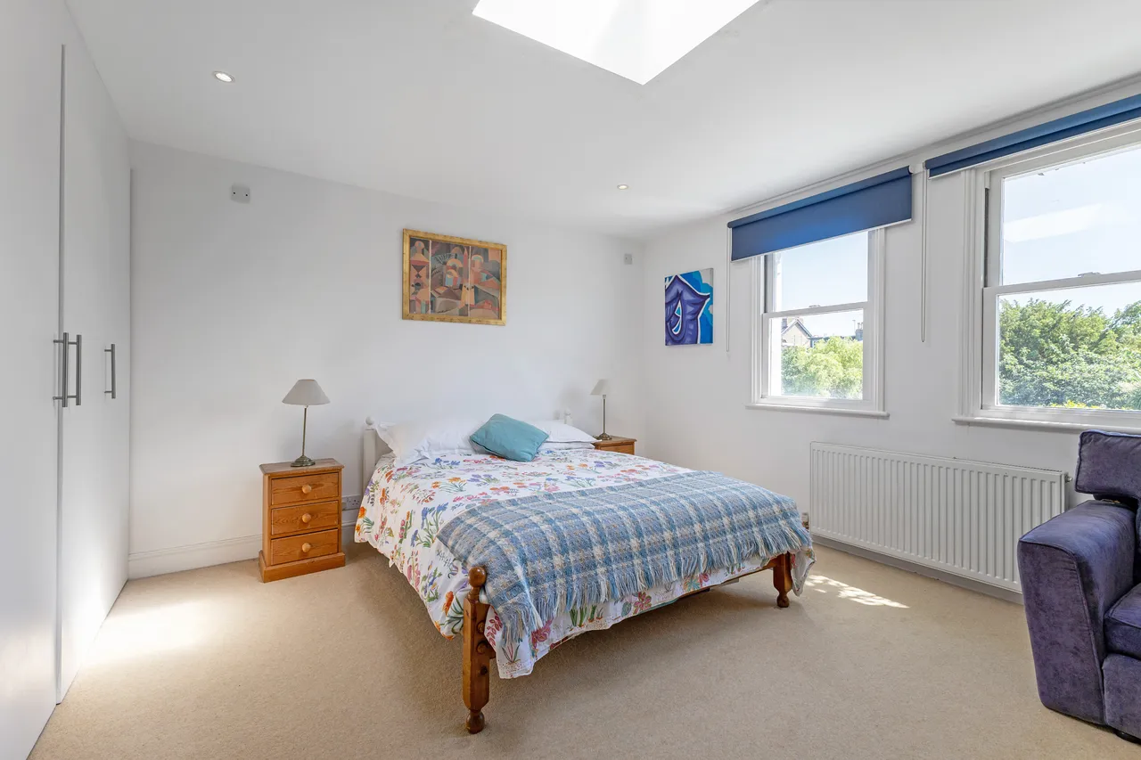 Adelaide Road, Teddington, TW11, photo 10