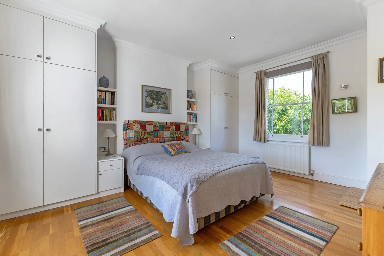 Adelaide Road, Teddington, TW11, photo 9