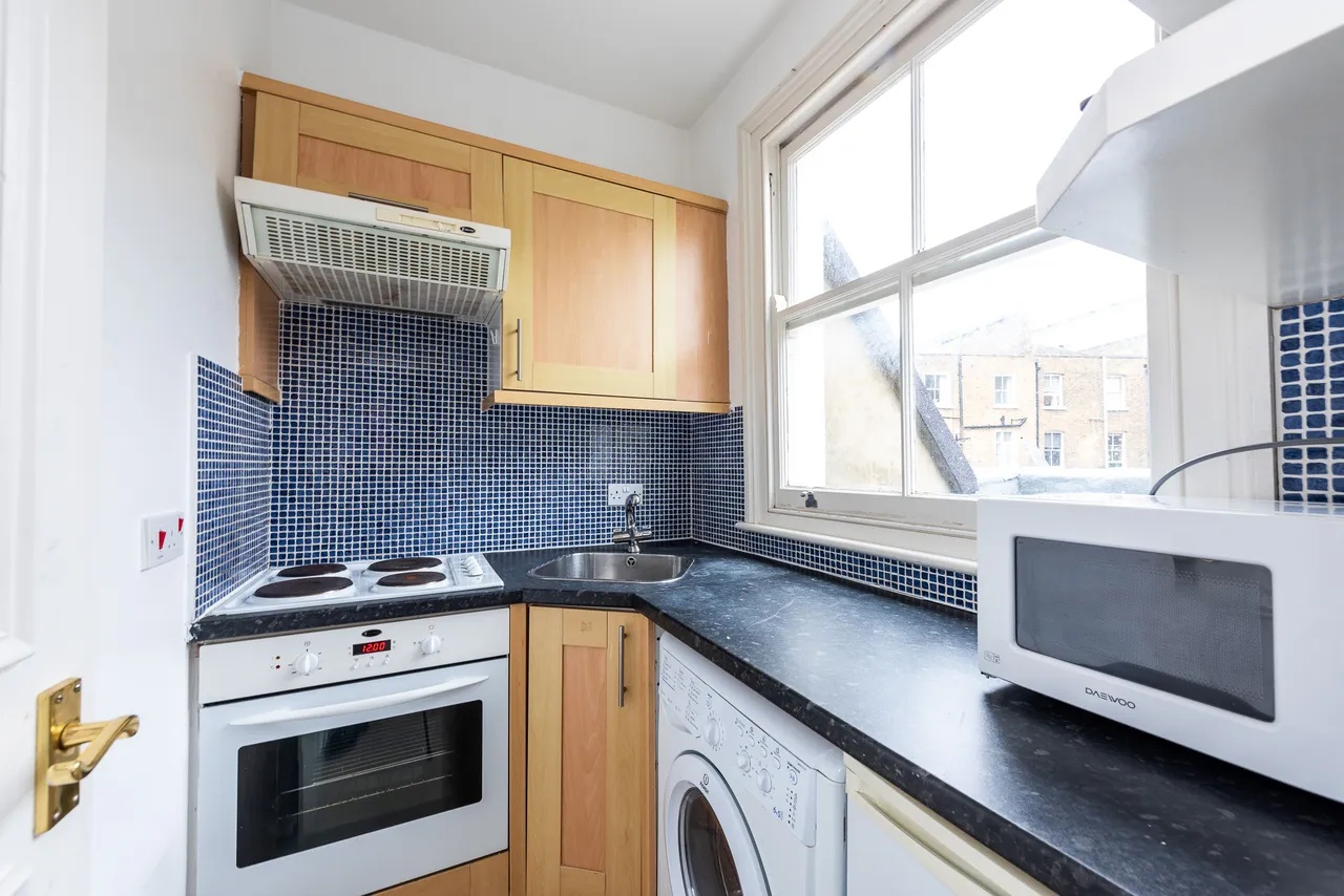 Flat 12a, 6 Collingham Place, London, photo 3