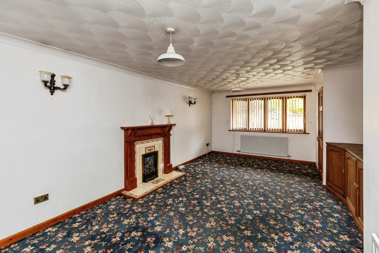 Brynisa Road, Brynteg, LL11, photo 5