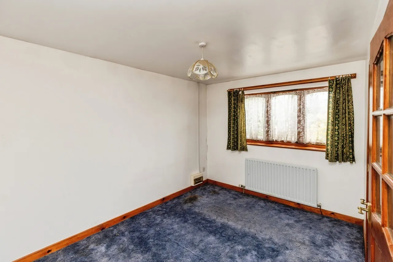 Brynisa Road, Brynteg, LL11, photo 13