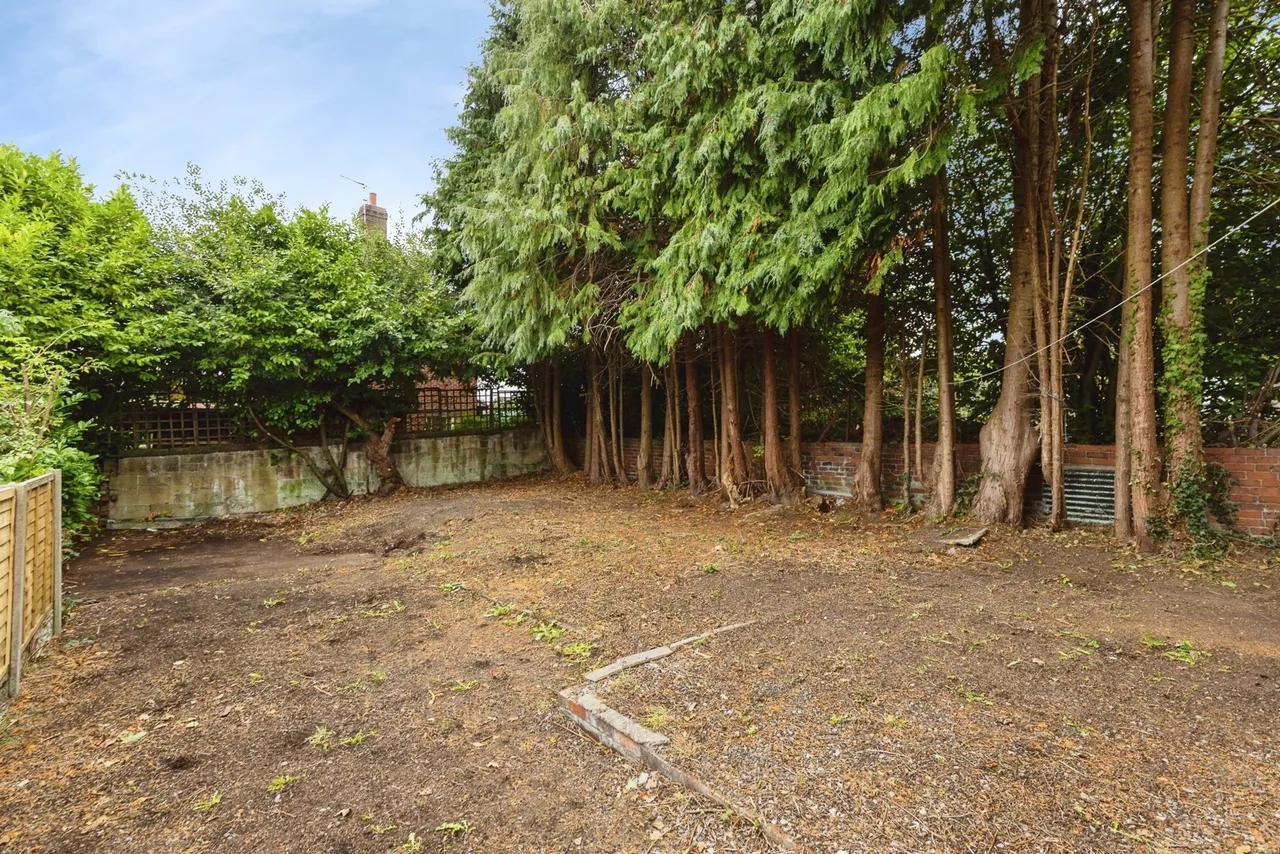 Brynisa Road, Brynteg, LL11, photo 4