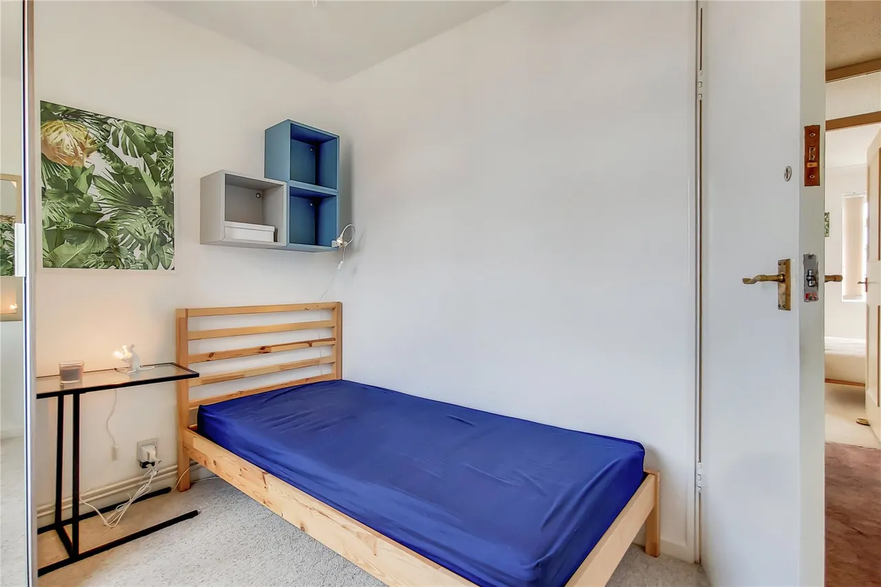 Thornbury Close, London, N16, photo 11