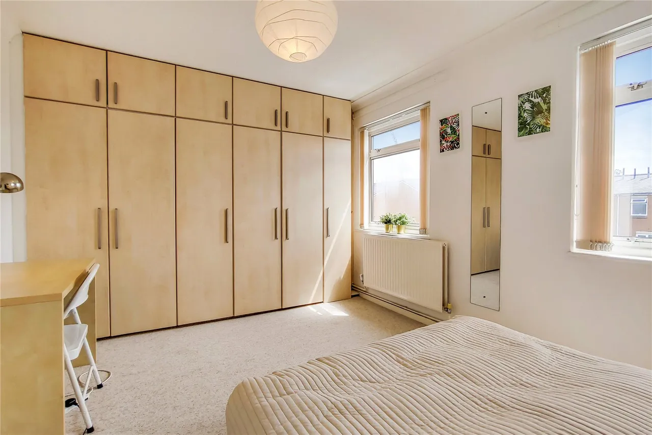 Thornbury Close, London, N16, photo 6