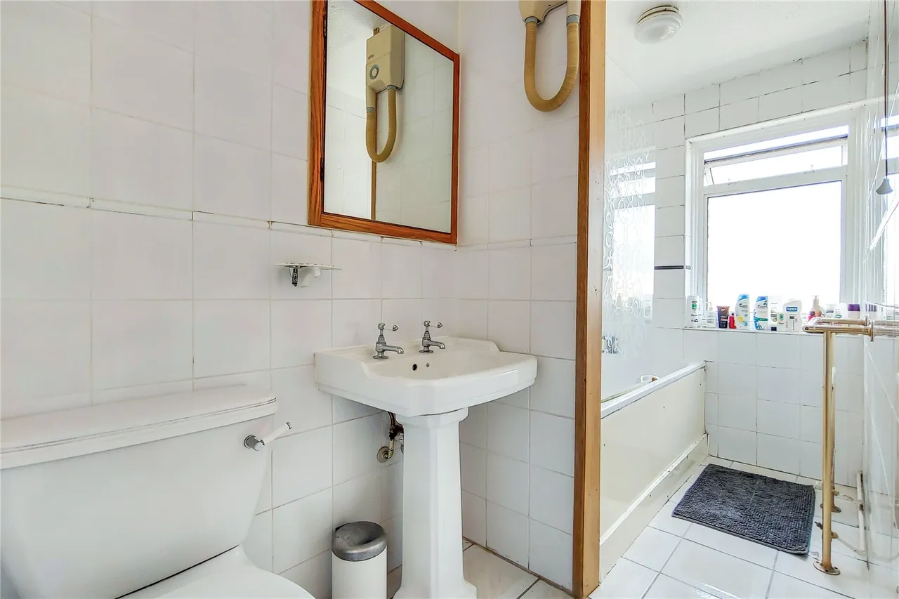 Thornbury Close, London, N16, photo 12