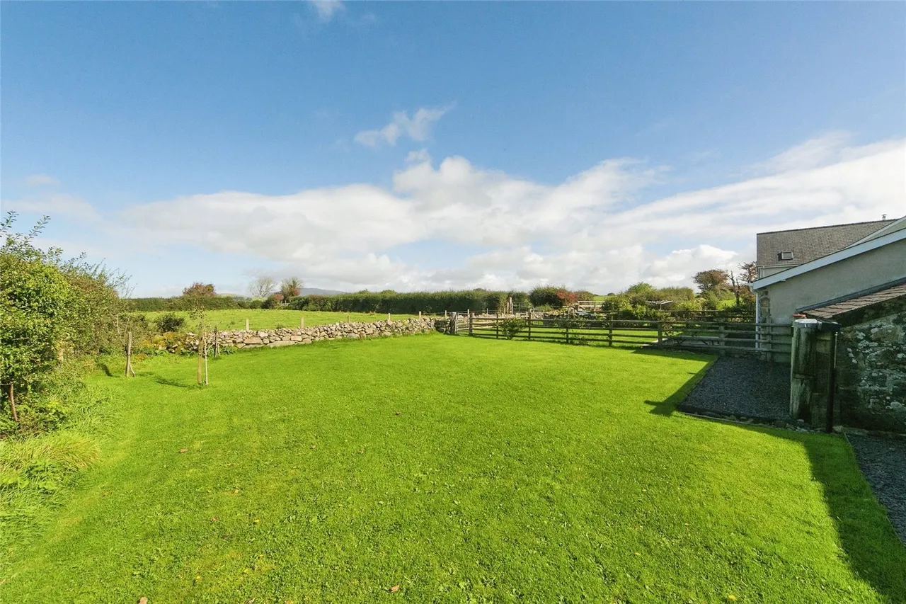 Llangybi, Pwllheli, LL53, photo 32