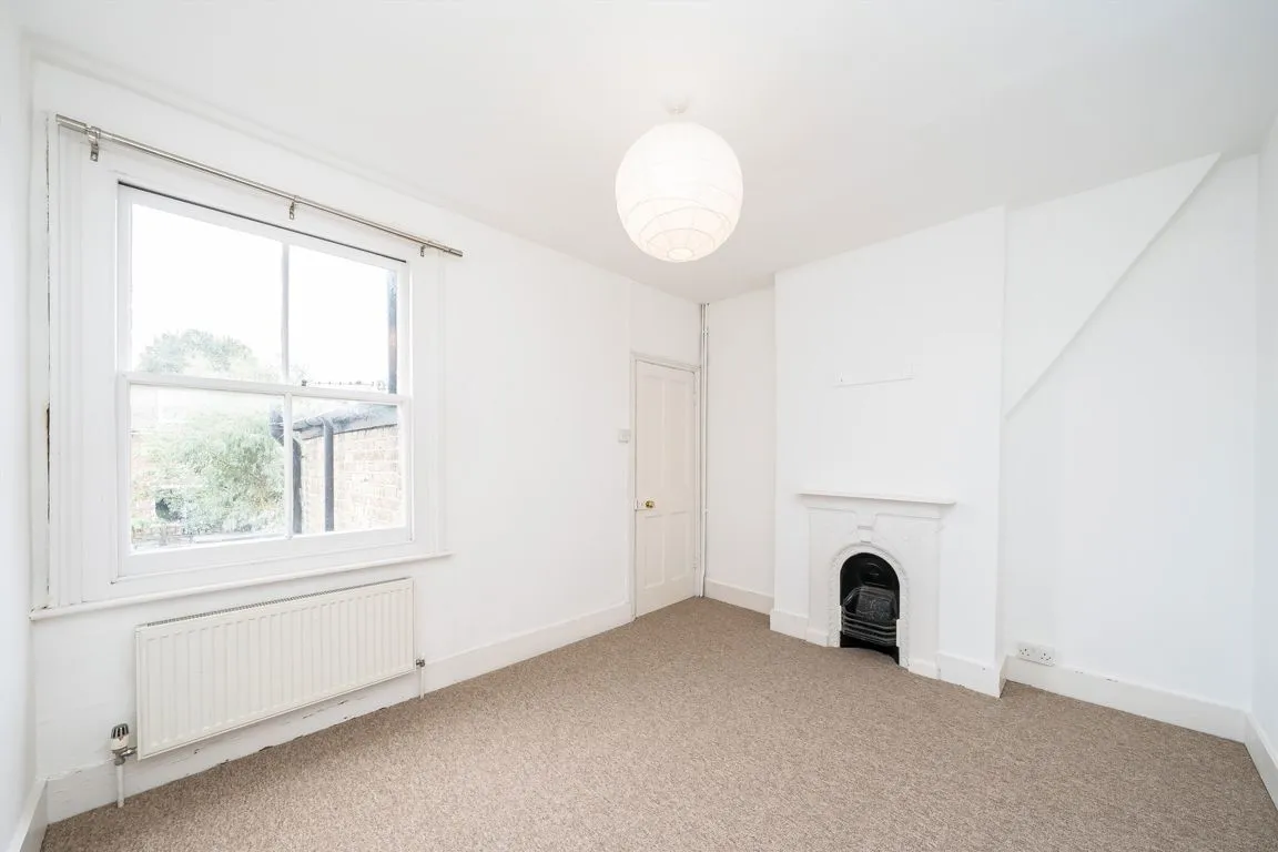 Sunnyside Road, TW11, photo 6