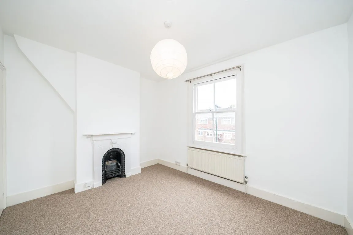 Sunnyside Road, TW11, photo 5