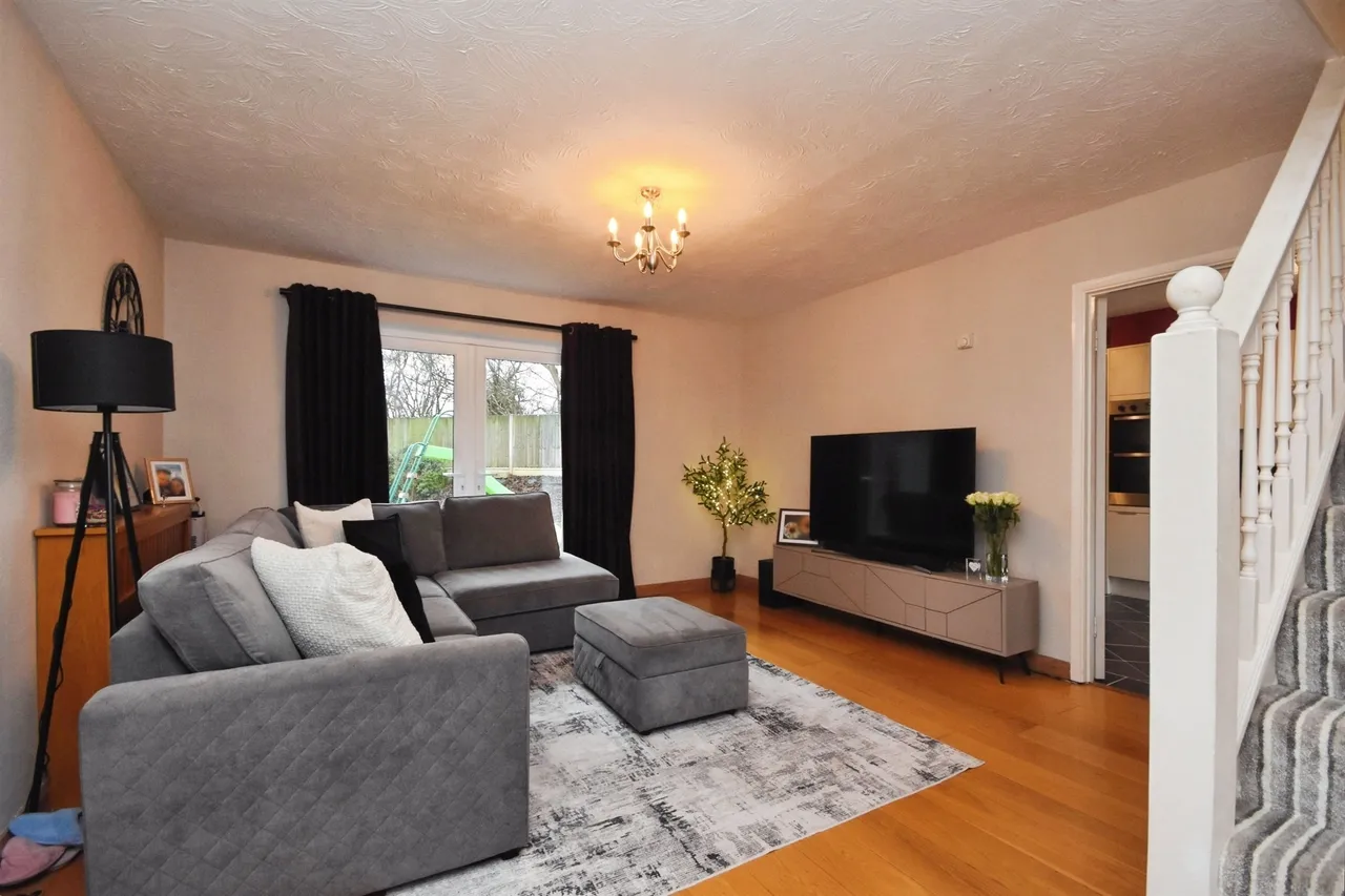 Boleyn Way, Boreham, CHELMSFORD, photo 3